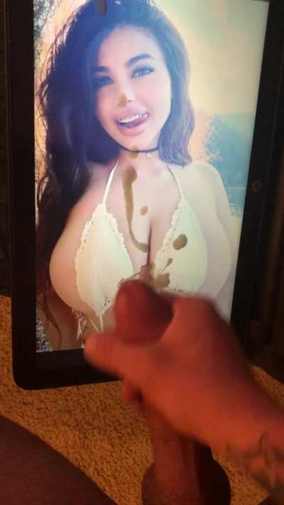 My favorite cum slut to stroke to