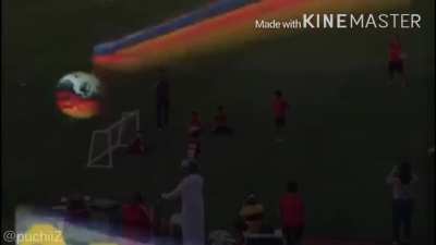 hahaha ronaldinho socser 😎👌