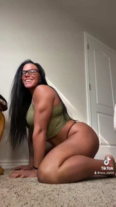 😘