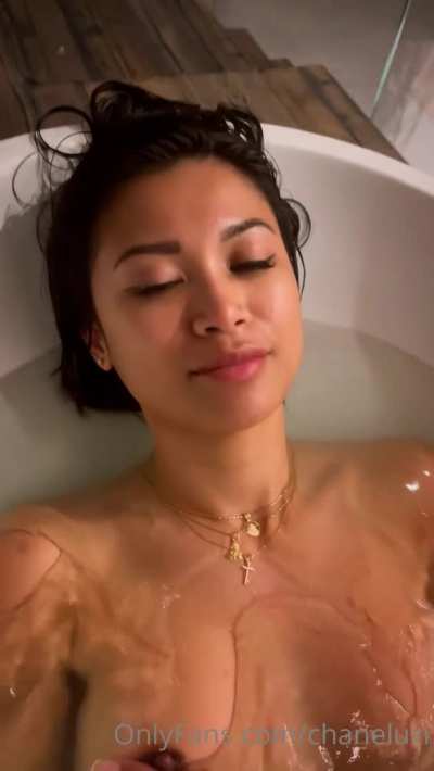 Chane<wbr>l_Uzi<wbr>_Bath