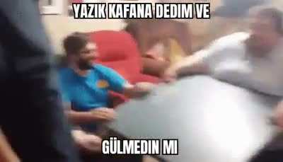Sjsjsjsj gülmediysen yazık kafana 😂😂😂