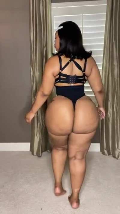 Lambo<wbr>rghin<wbr>iBodi<wbr>ezz #Approved 😍🍑✅