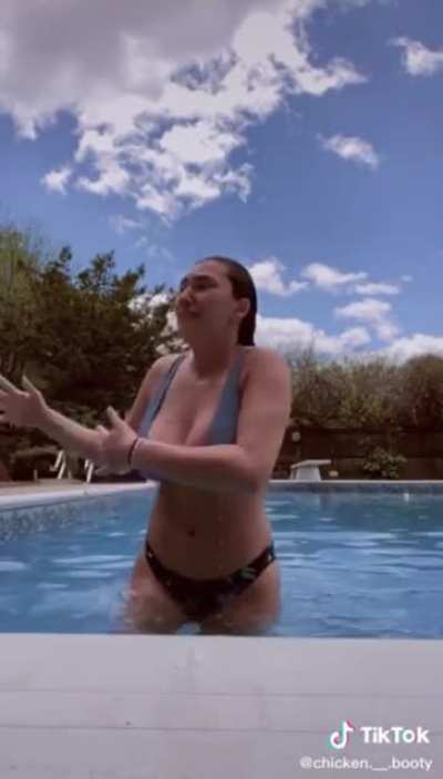 Does anyone know how to recover deleted TikTok’s? I have archive links to her old videos