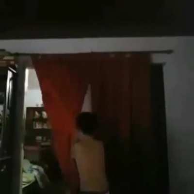 El saltador de cortinas 😎