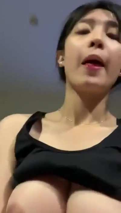 Amazing Indon boobs