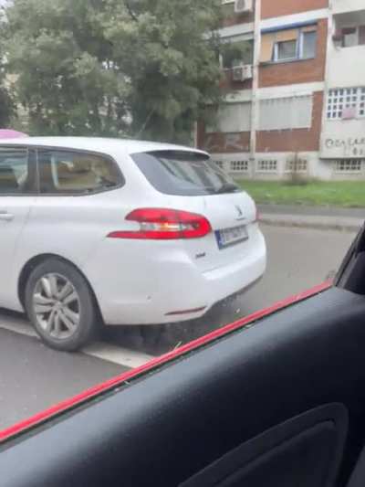 NBG taxi u sred dana