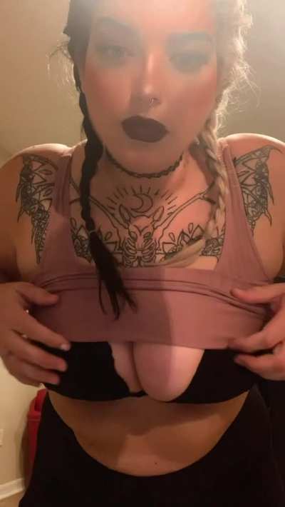 I think it might be time for a new bra....or nah?🤔