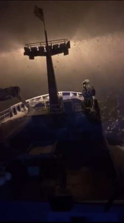 Snowstorm at Sea !