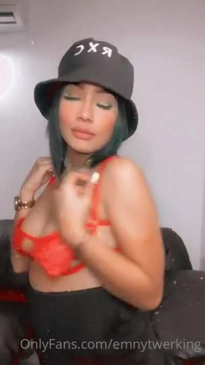 😏