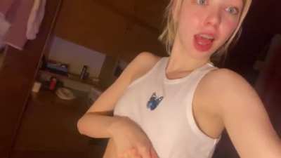 I cannot stress how hot Deep-<wbr>Indep<wbr>edent<wbr>7900 is. Go check her out.