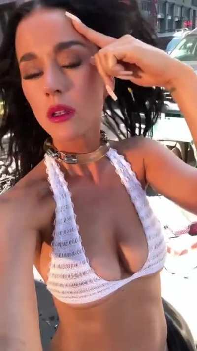 'sexy confident' - Tiktok June 2024