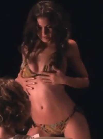 Emmanuelle Chriqui