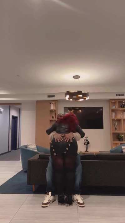Damn Lucky guy, all this ass for him,