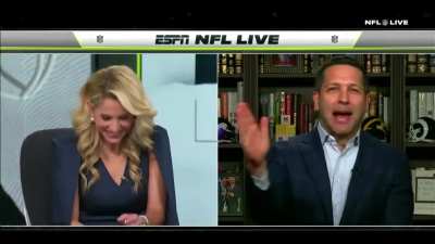 Oof: ESPN's Mina Kimes forgot which camera was on during a Live Broad<wbr>cast💀<wbr>💀💀