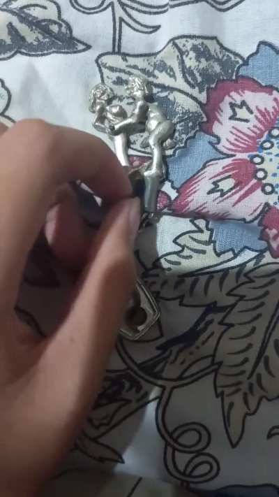 Y este llavero que encontré perdido aquí en casa