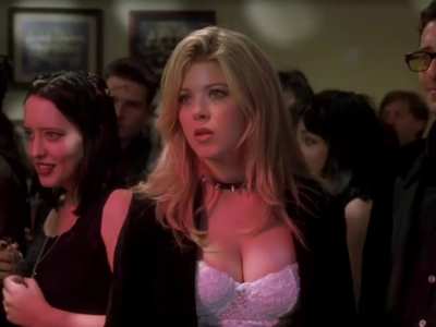 Tara Reid in 1998