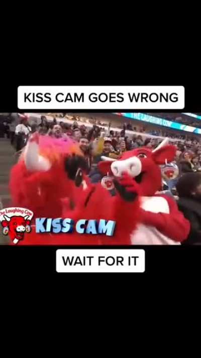 Kiss cam..capture