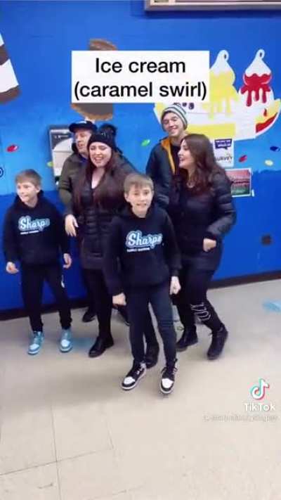 Singing TikTok family decides to sing their ice cream order.
