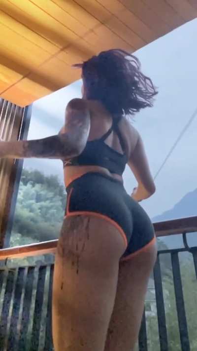Song jumping rope