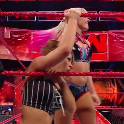 Alexa bliss comp 1
