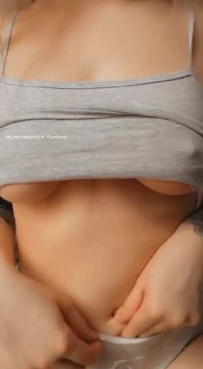 her free stuff in comments