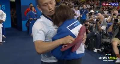 Japanese judoka Uta Abe has a mental breakdown after losing for the first time in 5 years