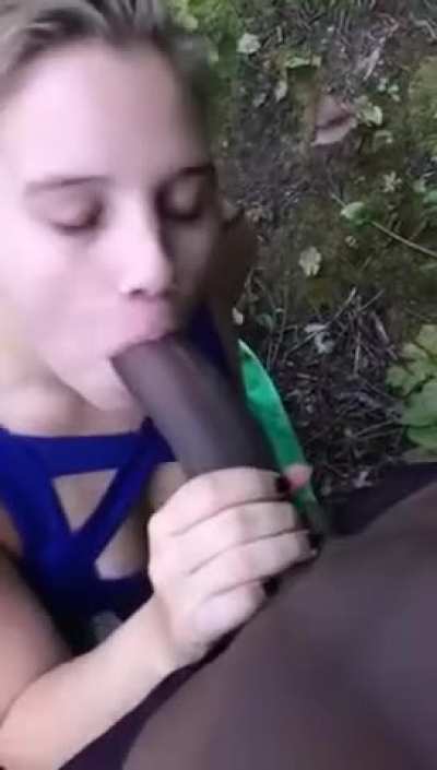 Hikers with benefits