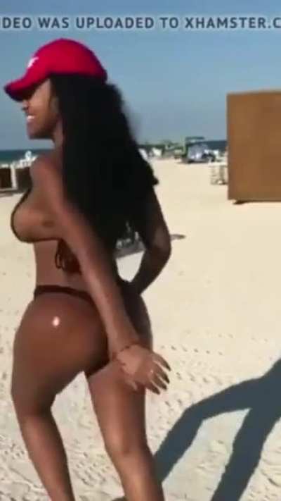 🤦🏾‍♂️🍑👏🏾‼️