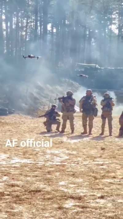 Ukrainians tactical team ready to defend their territory 