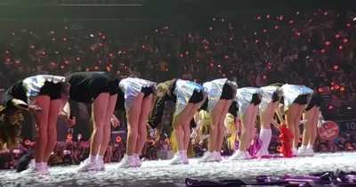 Everyone bow...