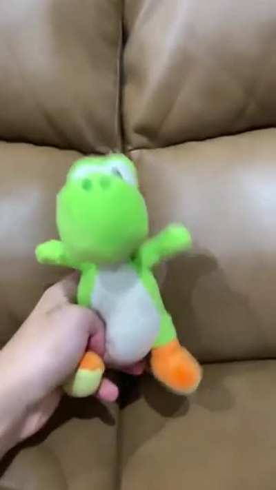 Yoshi Doing His Dancey Dance!