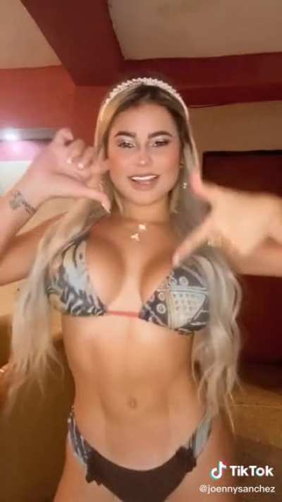 Joenny Sanchez (@joe<wbr>nnysa<wbr>nchez<wbr>)
