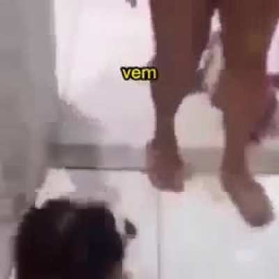 Vem aqui 😤