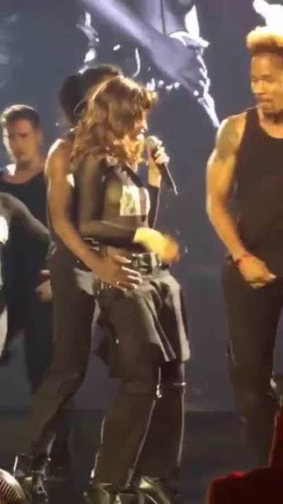 Imagine being Selena’s dancer p5