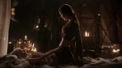 Emilia Clarke  being grind on in GOT