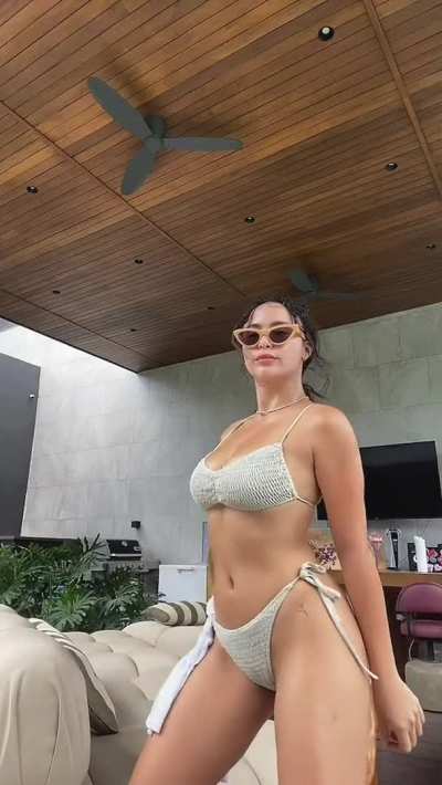 Yassi Pressman