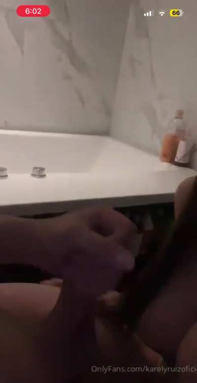 Imagine having this bitch on her knees just for u