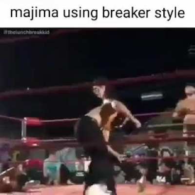 Majima using breaker style.