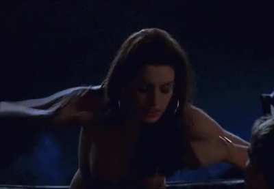 Anne Hathaway