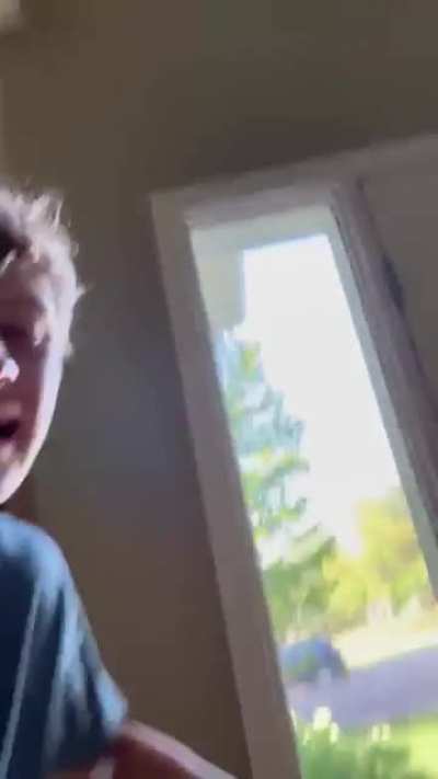 My friend got his wisdom teeth taken out