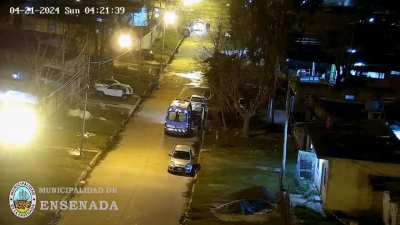 Usaron una ambulancia como caballo de troya para reventar un bunker de droga