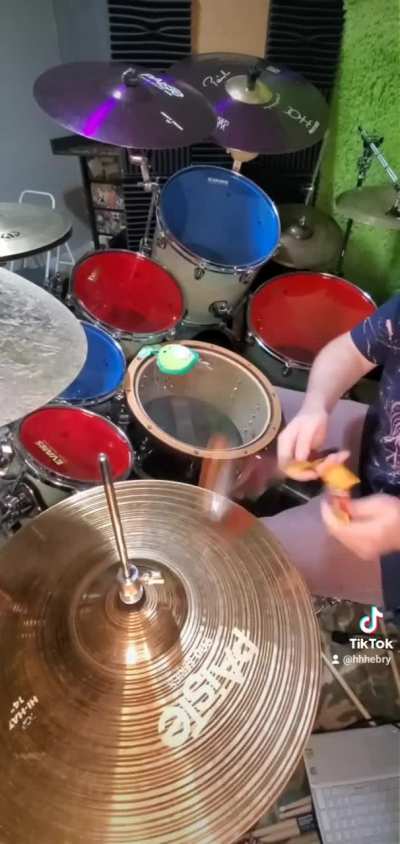 Imagine Danny pounding meat 🤘