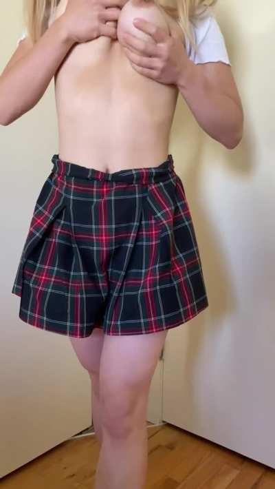 I love jiggling my titties for you 😉 [oc][drop]