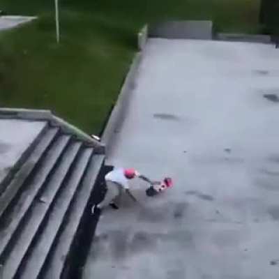 Чуть жести