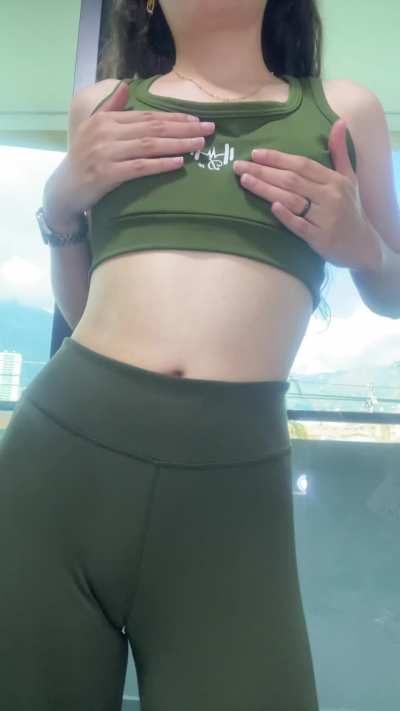 Do guys still prefer tighter 18 year old girls?
