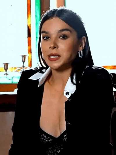Hailee Steinfeld 