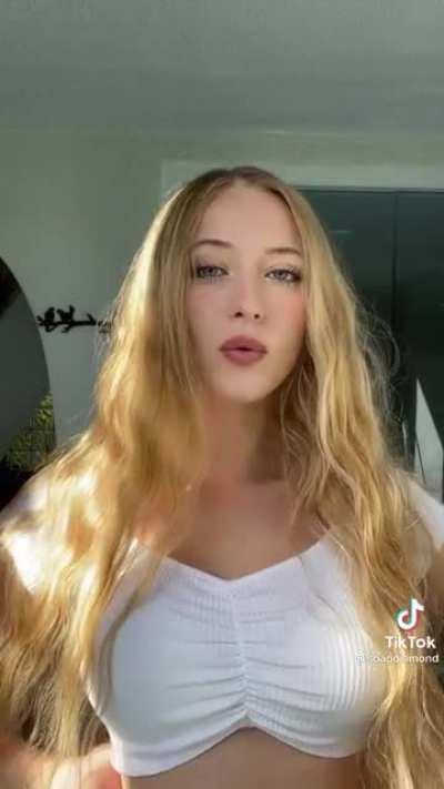 She looks amazing