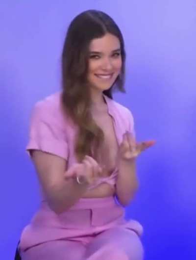 Hailee steinfeld 