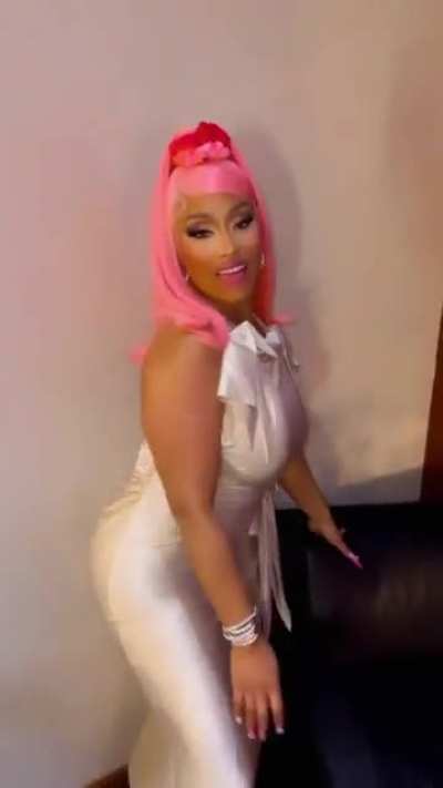 Nicki Minaj: Twerking