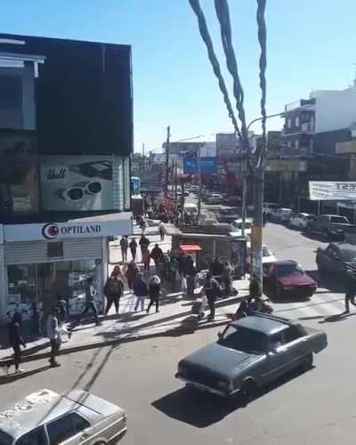 ¿Qué cuarentena Alberto? Las compras del día del niño son más importantes. - G de Laferrere